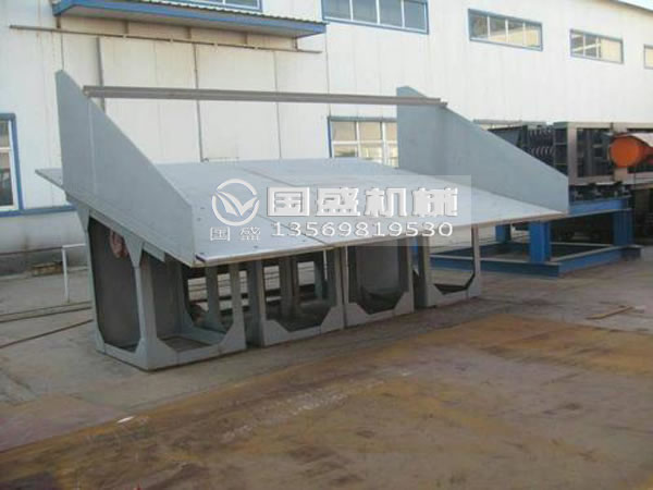 多臺(tái)板聯(lián)動(dòng)超長振動(dòng)放礦機(jī) 多臺(tái)板聯(lián)動(dòng)超長振動(dòng)放礦機(jī)