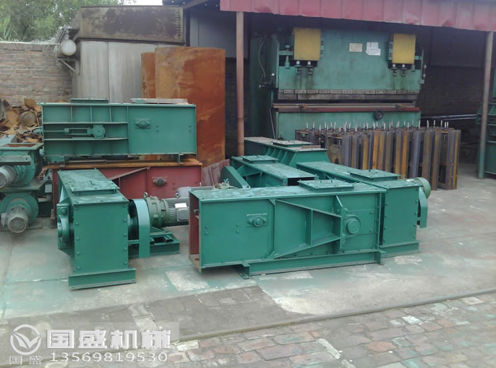 煤礦刮板輸送機(jī) 煤礦刮板輸送機(jī),