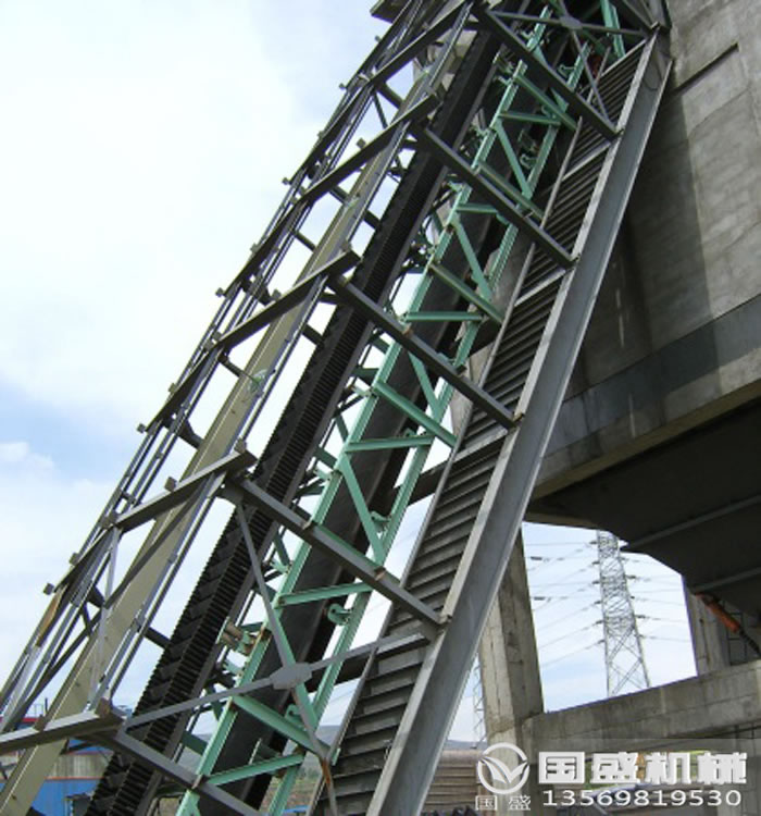 沙場(chǎng)皮帶輸送機(jī) 沙場(chǎng)皮帶輸送機(jī),