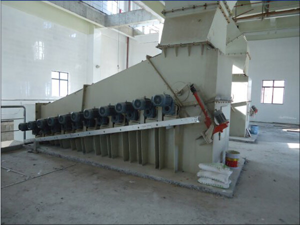 交叉式細(xì)粒滾軸篩 交叉式細(xì)粒滾軸篩