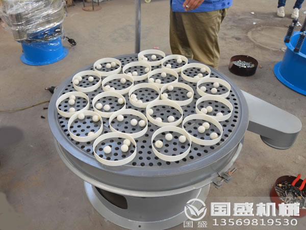 長石粉專用振動篩分機(jī) 長石粉專用振動篩分機(jī)