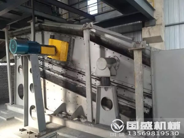 弛張篩篩分粘性物料設(shè)備 弛張篩篩分粘性物料設(shè)備